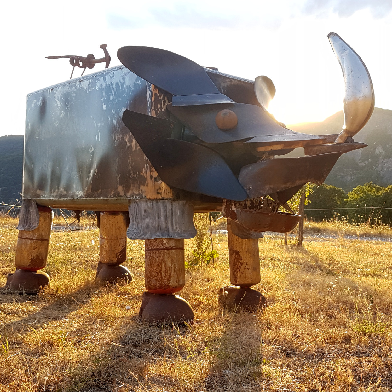 Sculpture Hippocéros à pattes d’EF du Bestiaire d'En Fer