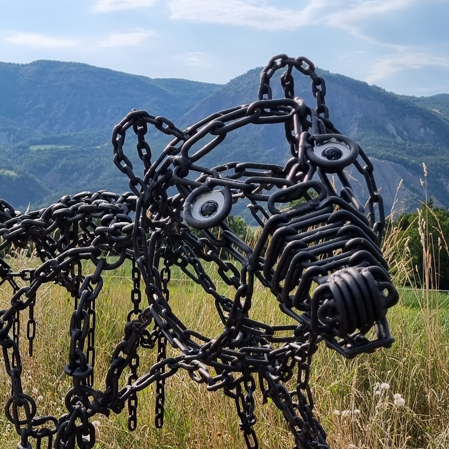 Sculpture L'Ours et le Phoque du Bestiaire d'En Fer