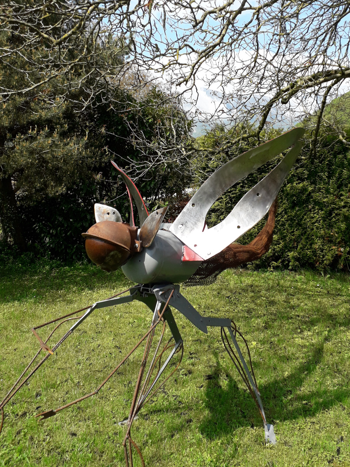 Sculpture  la bellilule du Bestiaire d'En Fer